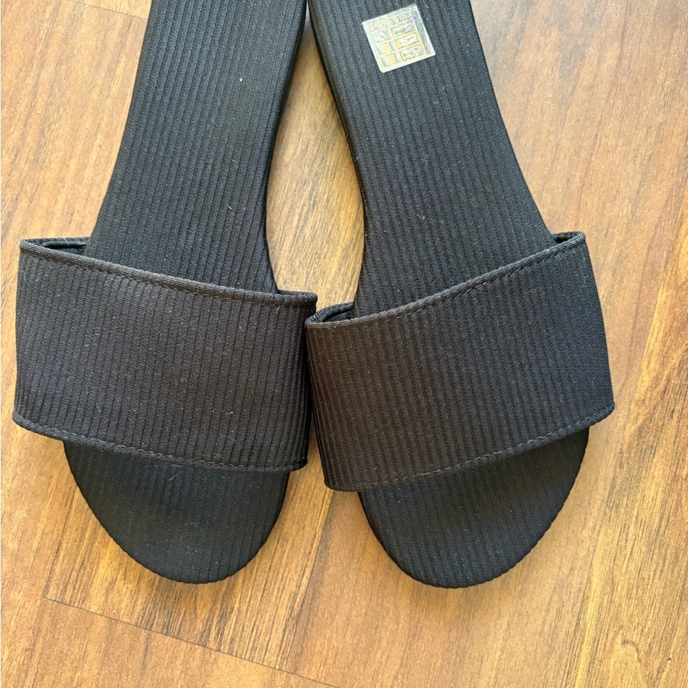 Black Ribbed Slide Sandals - Picture 2 of 5